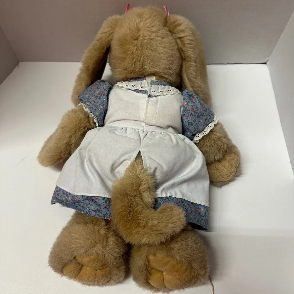Happy Hanna Plush Dog Kings Creations Douglas Singing Jesus Loves Me Works